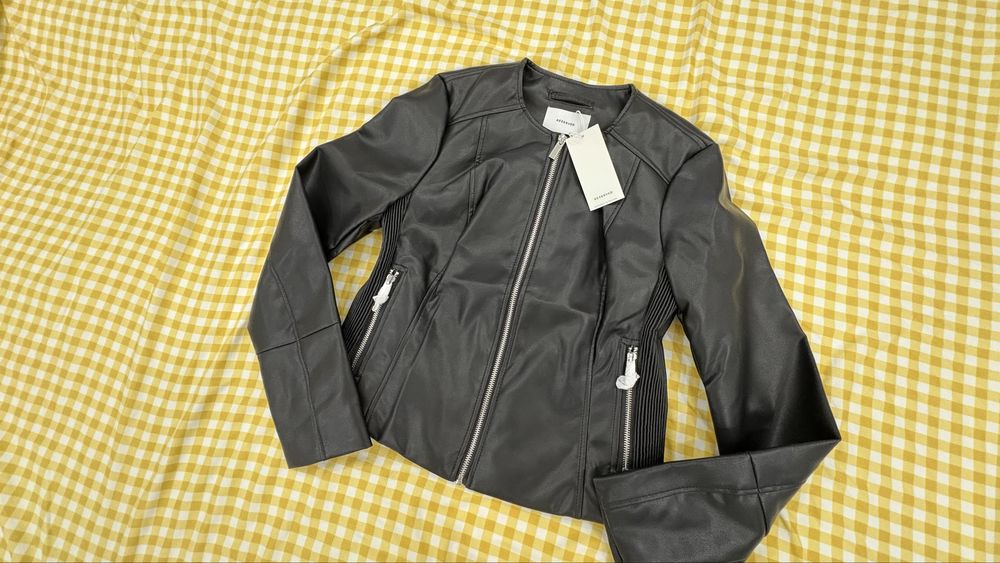 Reserved дамско черно кожено яке еко кожа