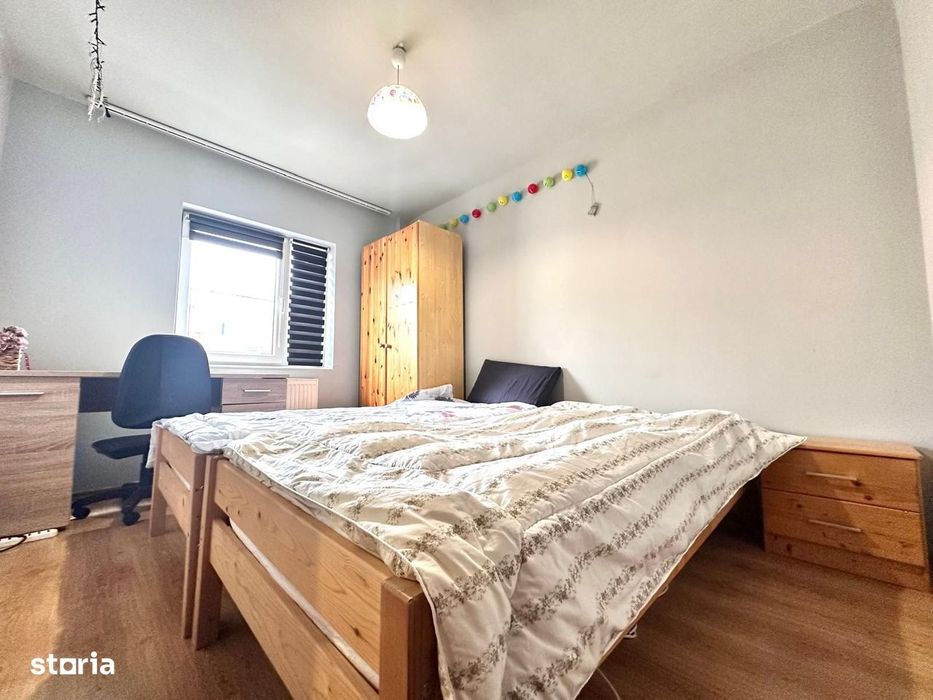 Apartament spatios 4 camere + parcare, pretabil ptr ERASMUS