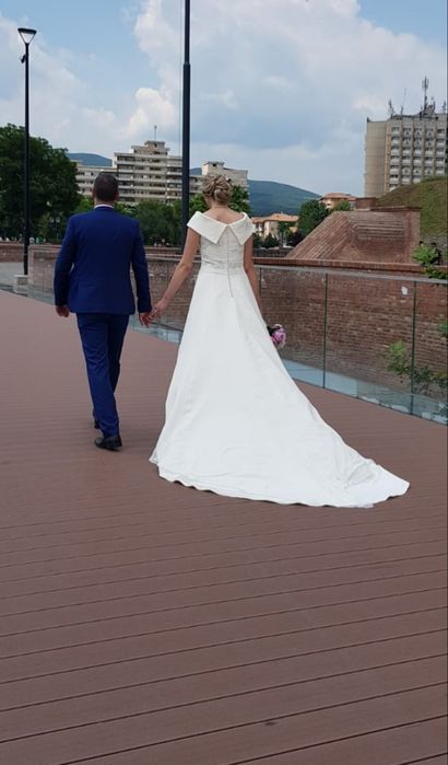 Rochie de mireasă  deosebită 38- 40
