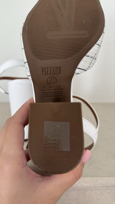 Чисто Нови обувки