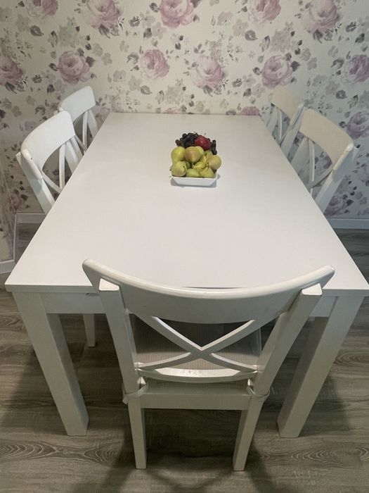 Masa extensibila cu 6 scaune