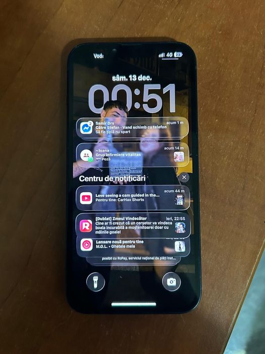 Vand Iphone 13 aspect 9/10