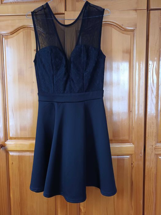 Черна дамска рокля