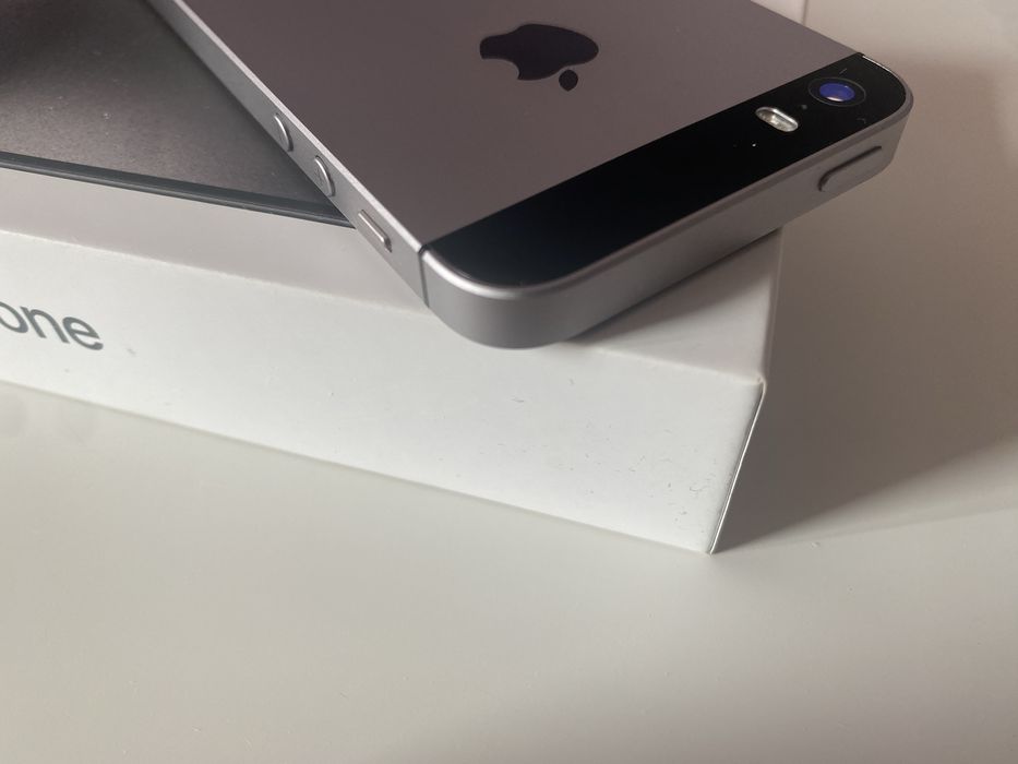 iPhone SE, gri, aspect 9/10, baterie 87%