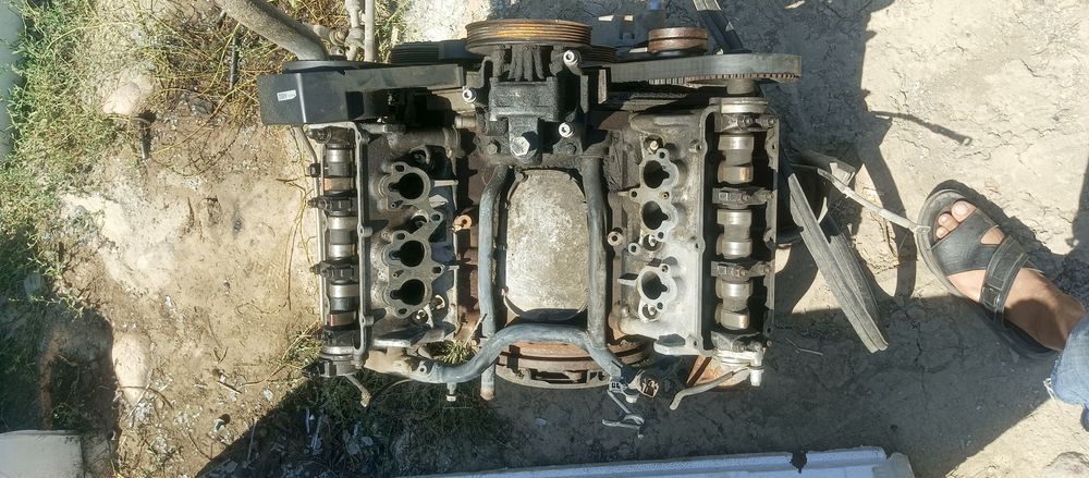 Мотор 2.6 мкпп ауди Audi