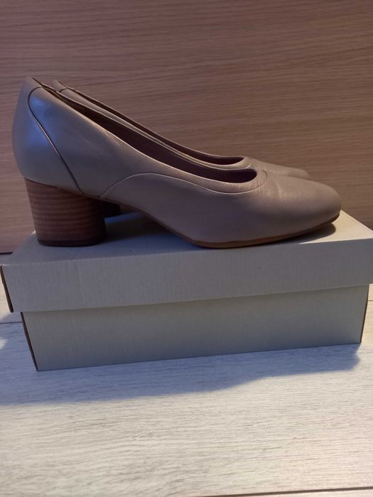 Дамски обувки Clarks