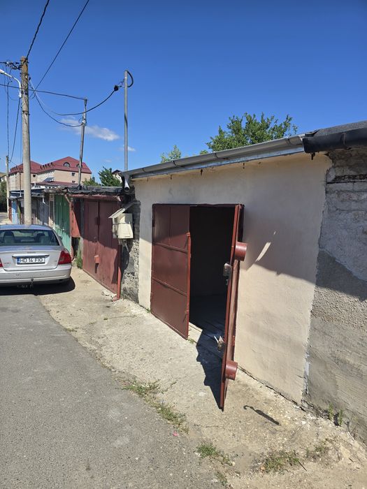 Garaj proprietara spațiu plus garaj