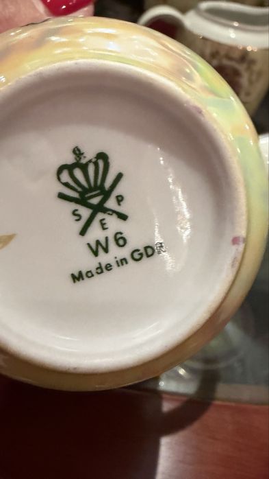 Сервис мадона на 6 персон