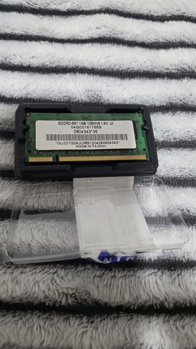 Memorie RAM 1 GB DDR2