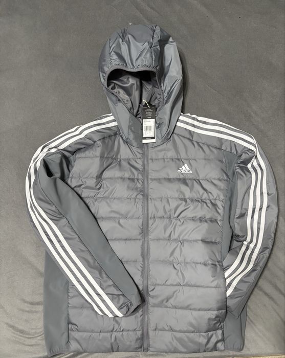 продам куртку Adidas
