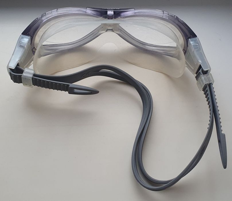 Очки для плавания. Цены 9000тг