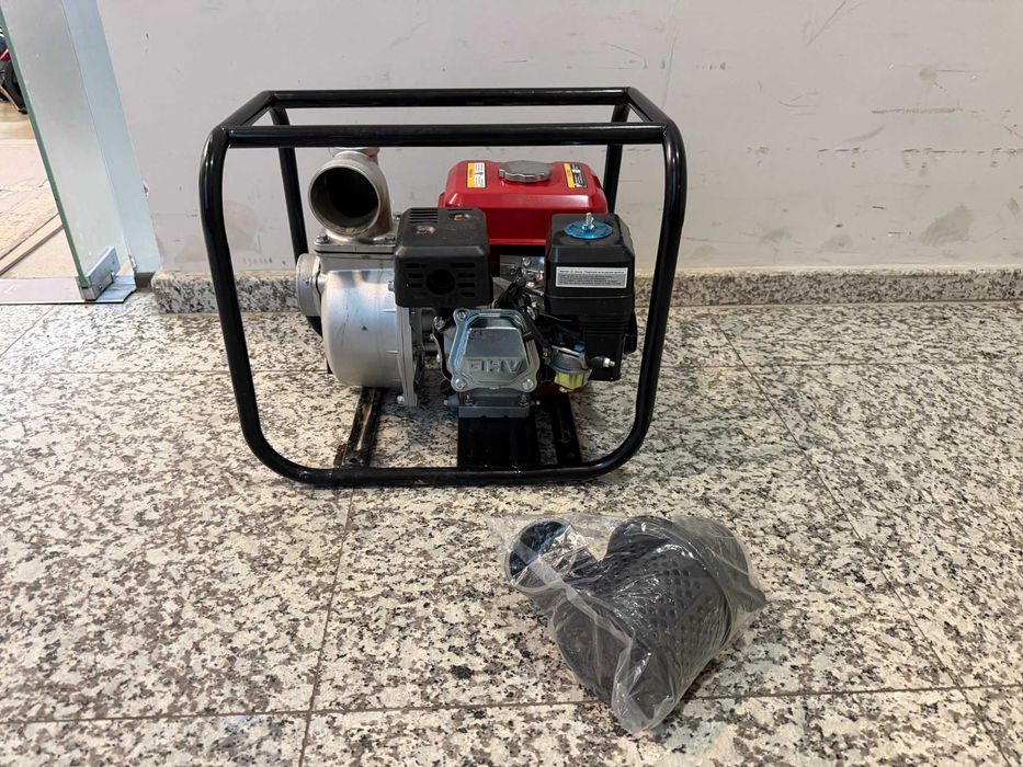 070149	Помпа водна бензинова 4.9kW 3" 933 L/min RD-GWP04