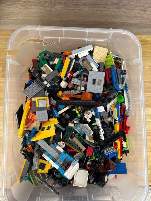 Cutie lego amestecat 7.6 kg