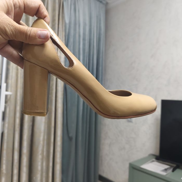 Продам очень красивые туфли