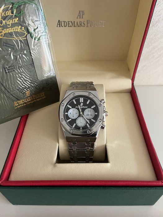 Audemars Piguet (AP) Royal Oak Chronograph