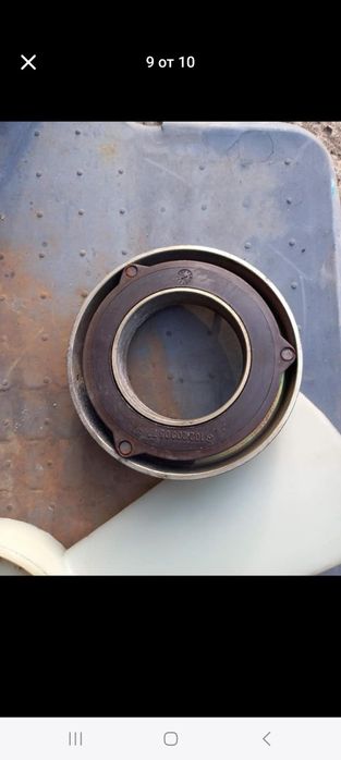 Продавам части от Мерцедес 124 е200 седан и комби