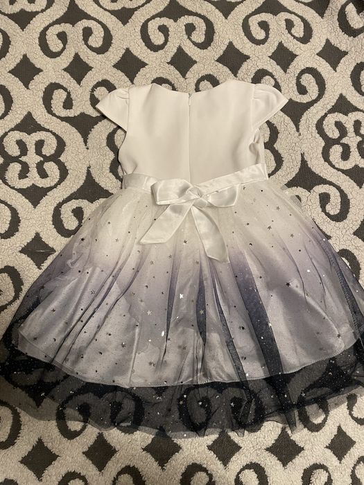 Рокля за момиче 4г.