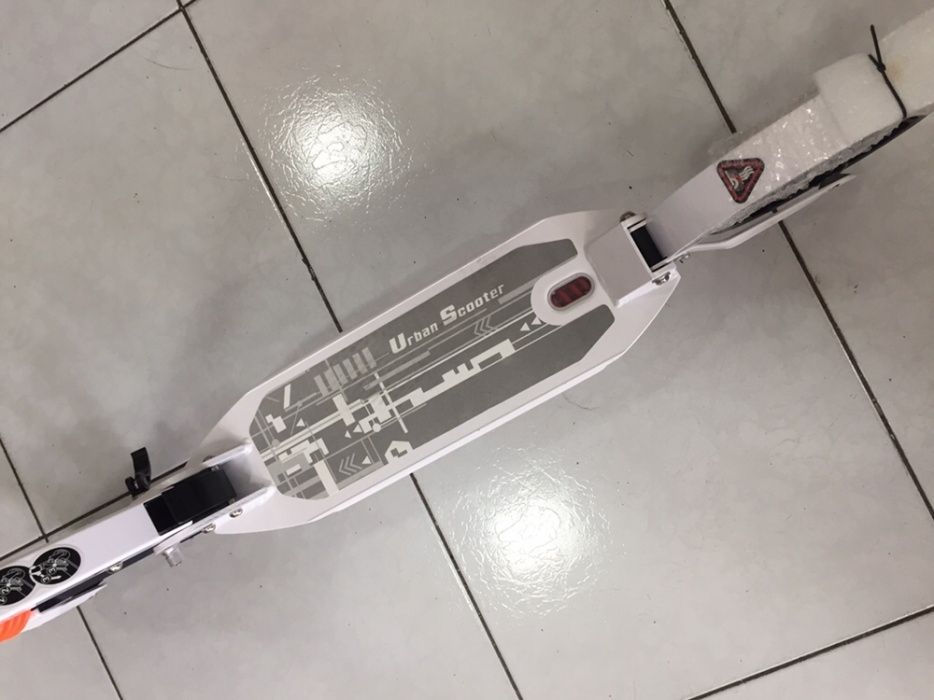 Самокат URBAN Scooter ручной тормоз