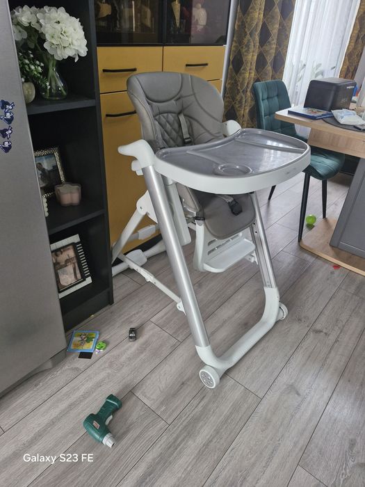Scaun de masa bebe Krausman