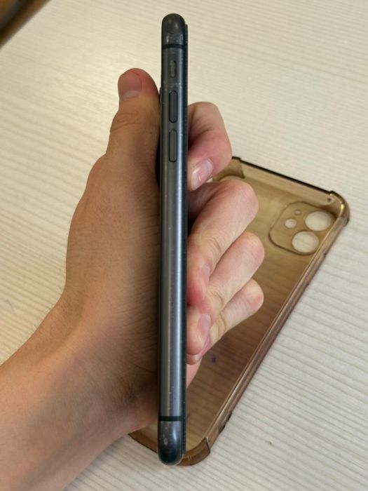 Продаю Iphone 11