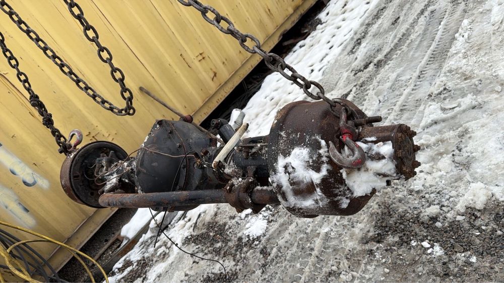 Мерседес  609 / 709 / 809 мосты с Европы