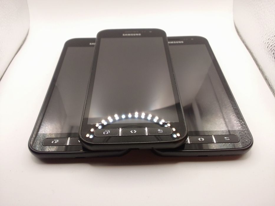 Samsung Galaxy Cover 4 -telefon Nou