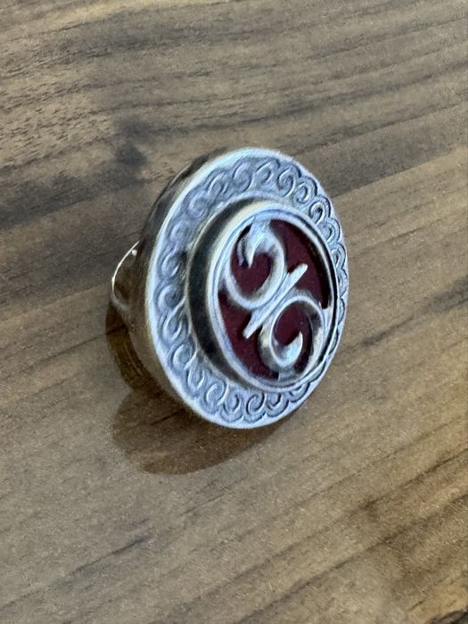 Продается украшении из серебра 925 пробы