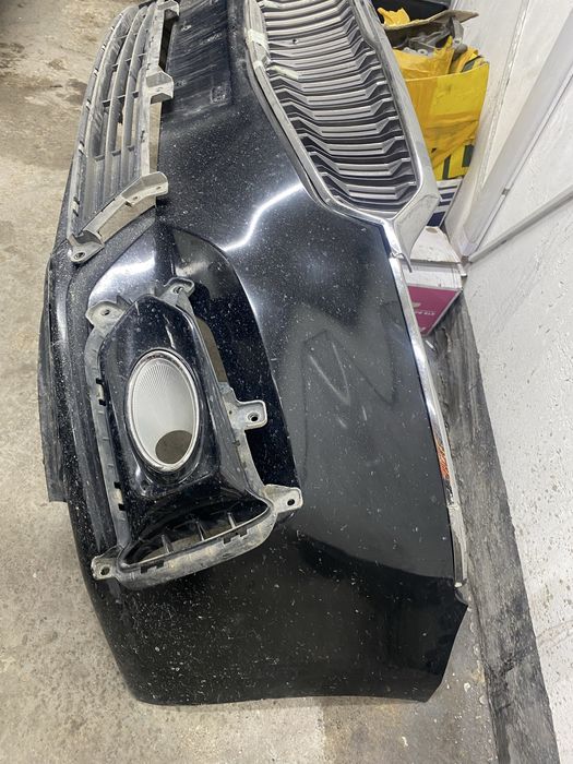Продам Бампер передный KIA K7 Киа К7