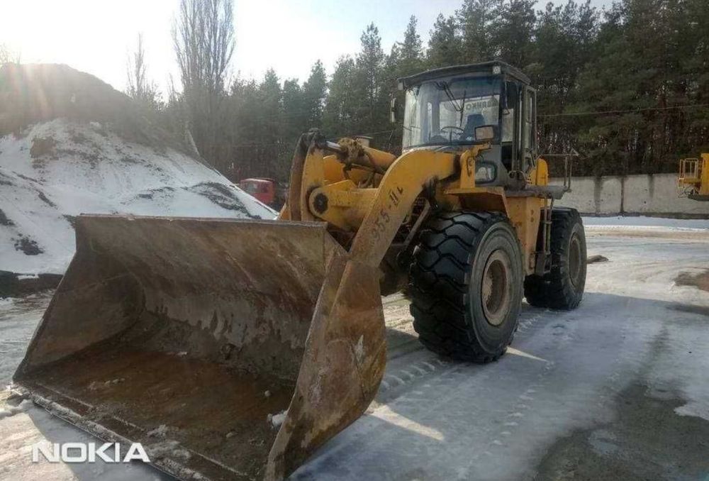 Продам фронтальный погрузчик