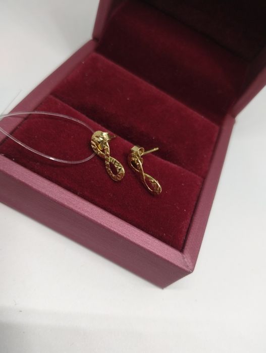 серьги золотые 750 пробы 1гр 1.3см