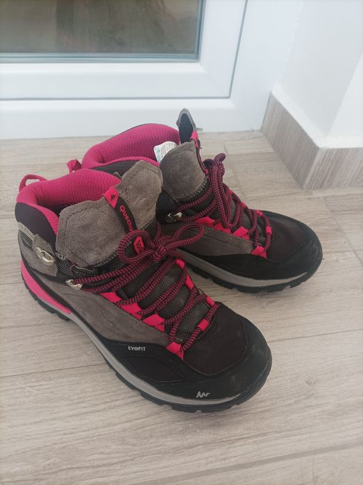 Обувки за планината, номер 38