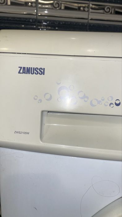 Стиральная машина Zanussi