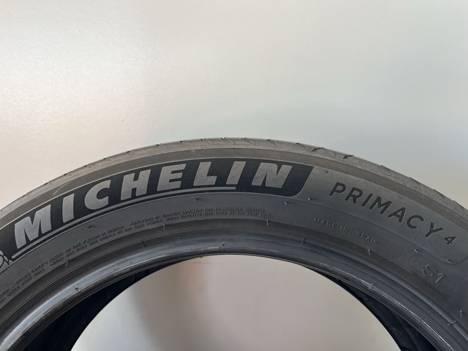 Летни гуми 235/50/19 Michelin
