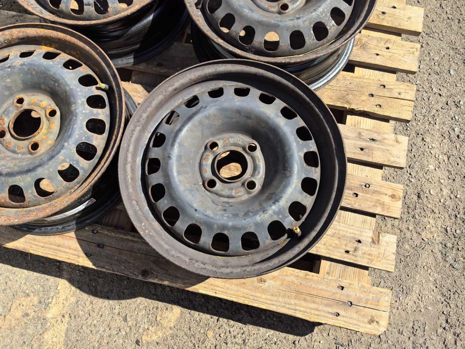 14 цола 4 х 100 мм Опел / Шевролет - 5,5 Инча / ЕТ 39