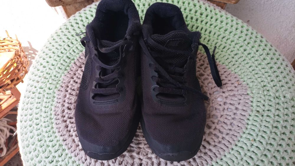 Детски маратонки nike 38.5, 24см черни, син номер36,стелка 23см