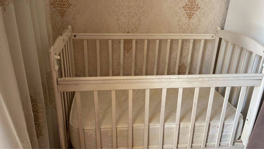 Детская кроватка
