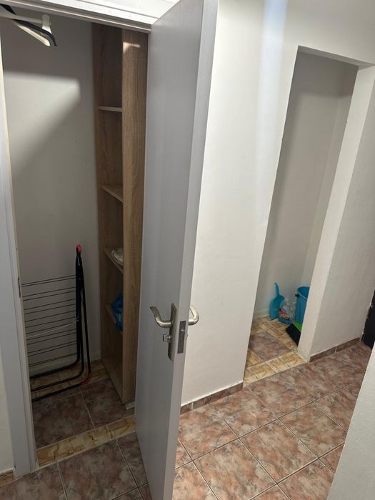 Garsoniera de vanzare / de închiriat