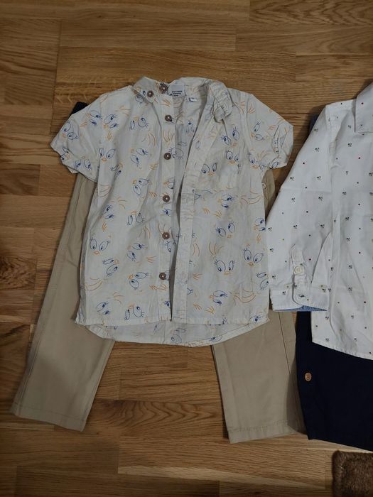 De vânzare lot 2 perechi pantaloni și 2 cămăși, mărimea 92 cm