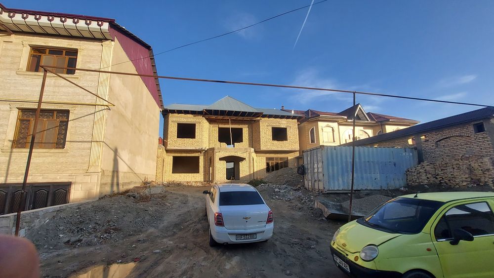 Продаётся 2 этажный недостроенный участок в городе 7 соток