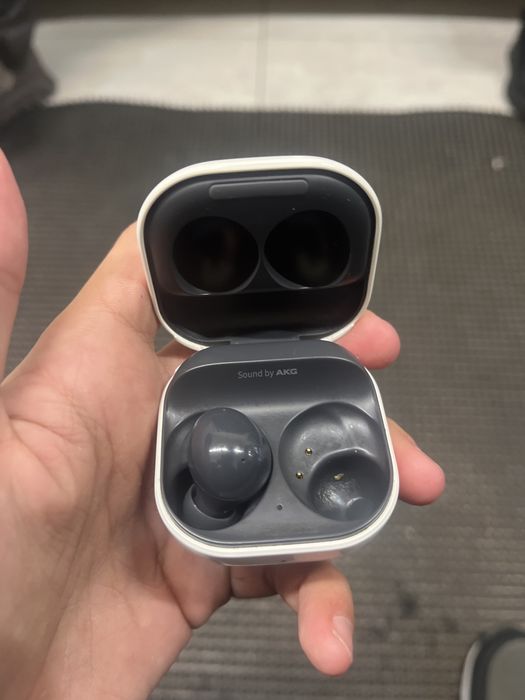 samsung galaxy buds2