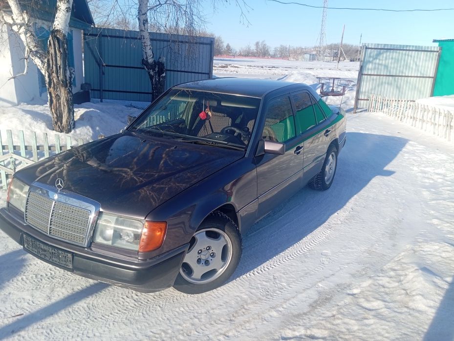 Продам мерса на полном ходу