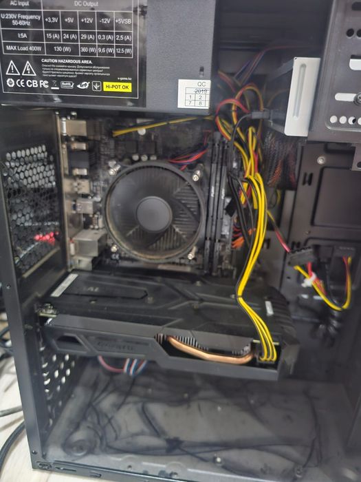 Игровой системный блок компьютер монитор