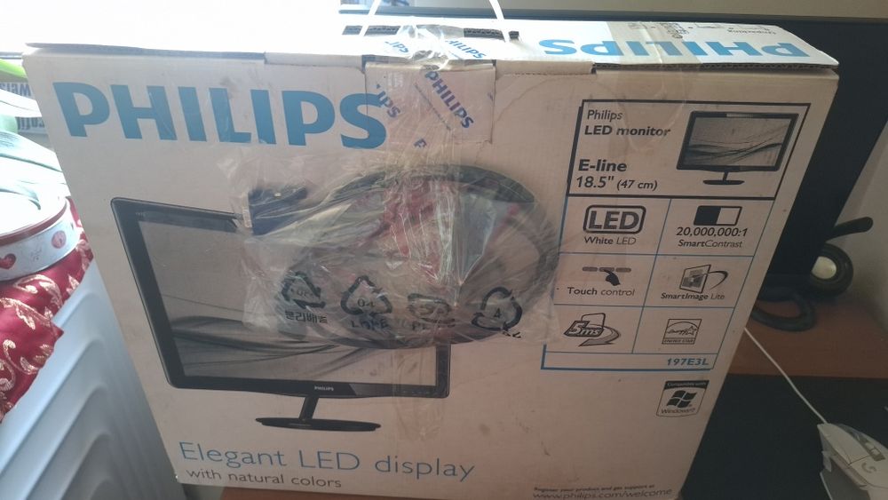 LED монитор Philips