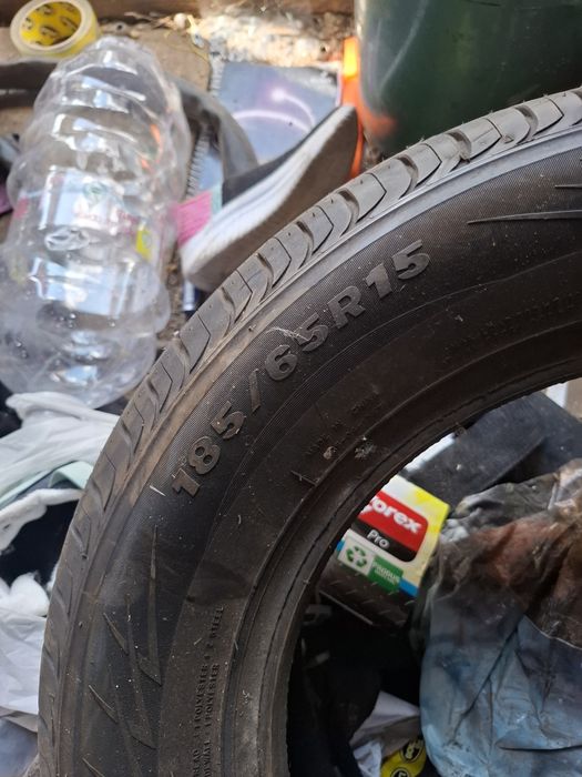 Vand 1 anvelopa 185 65 15 traxmax noua de vara