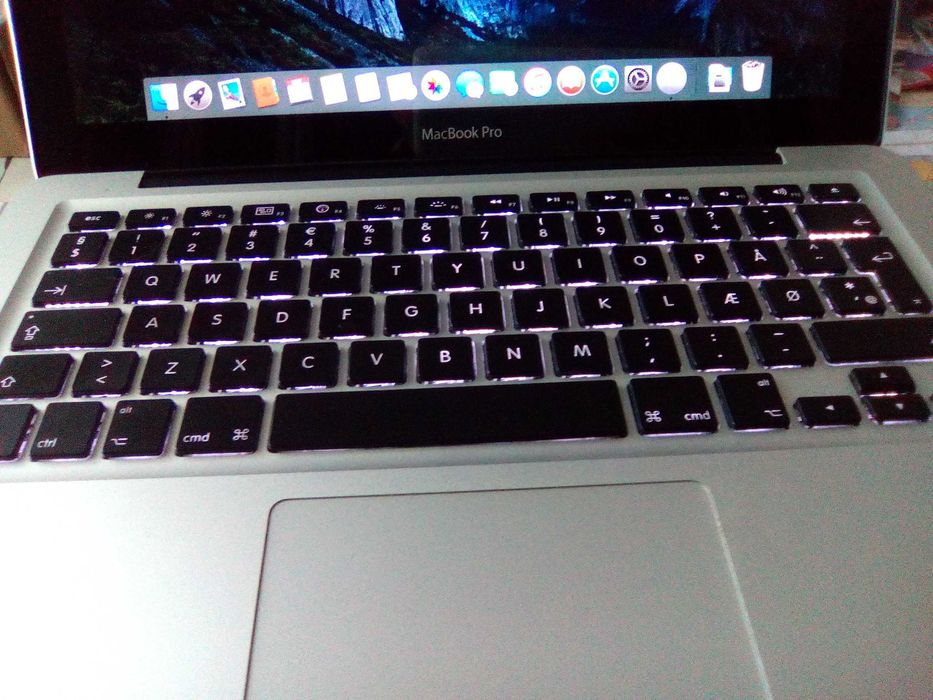 MacBook Pro(13.3-inch) /Intel Core 2 Duo ,2.53GHz/SSD 120 GB/4gb RAM/El Capitan