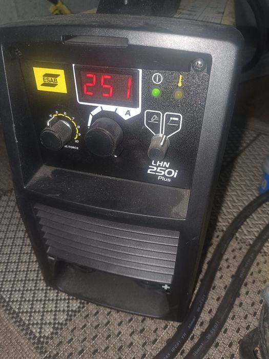 ESAB сварочный инвертор LHN 250i Plus