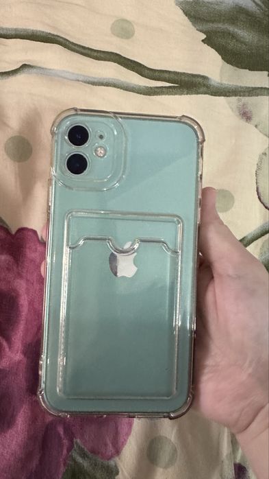 Продам iPhone 11