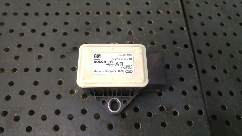 Senzor esp opel meriva b 13267138 0265005748