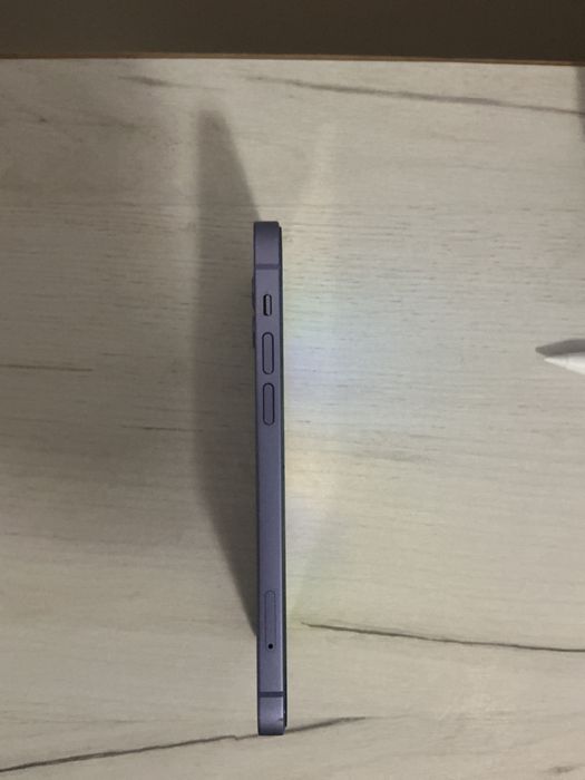 Iphone 12 много добър