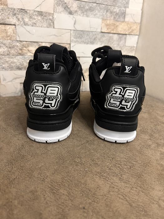 Adidasi Louis Vuitton skate , nr 41